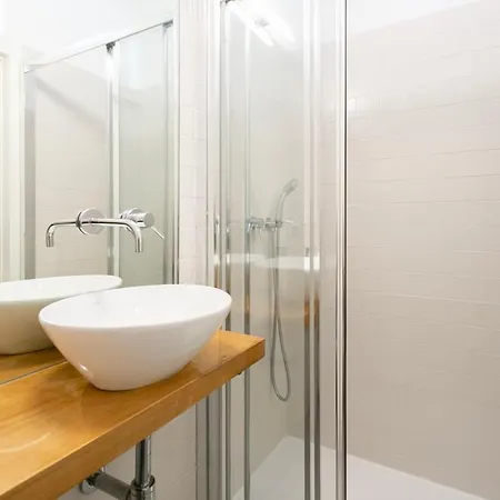 شقة Amazing River View 2 Bdr, 2 Bath *